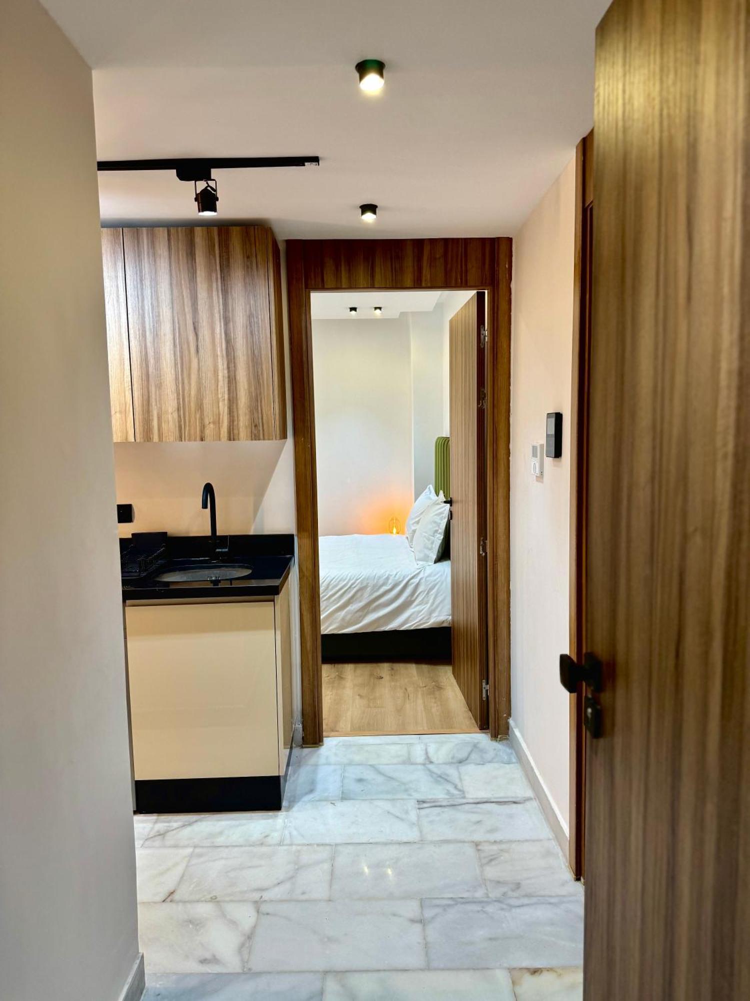 Moderne Idealement Situe A Maarif Casablanca